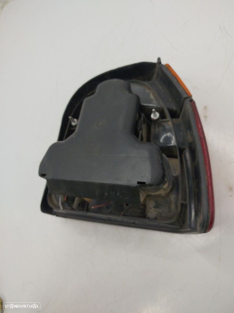 Farolim Stop Esq Volkswagen Golf Iii (1H1) - 4