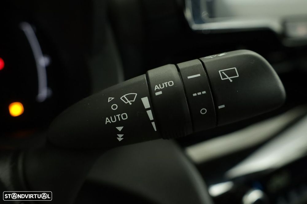 Toyota Yaris Cross 1.5 HDF Comfort - 17