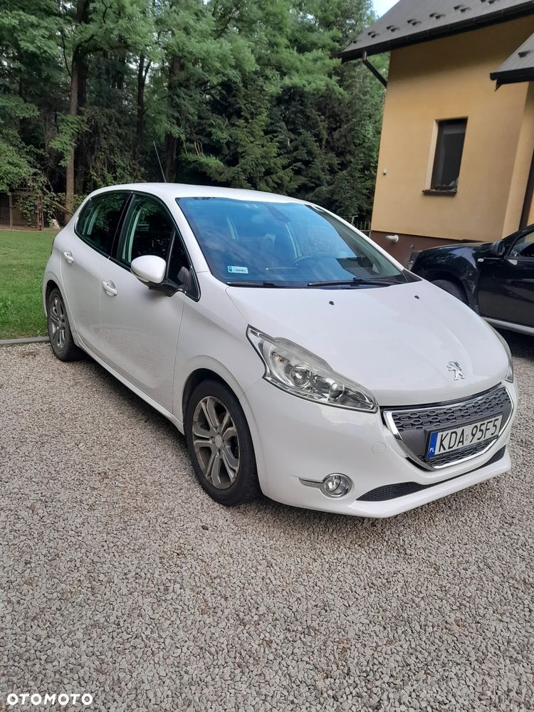 Peugeot 208 - 2