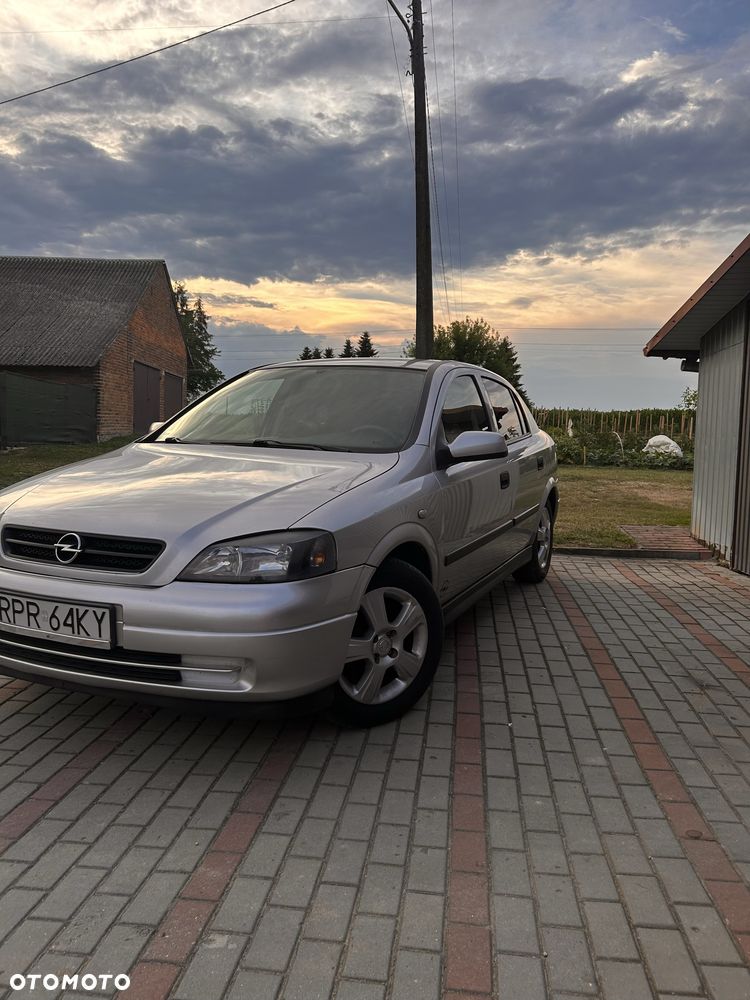 Opel Astra - 1
