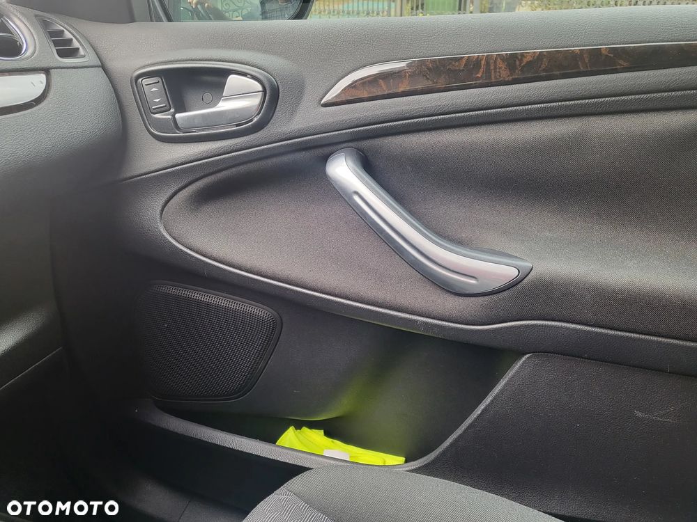 Ford Galaxy 2.0 TDCi Ghia - 4