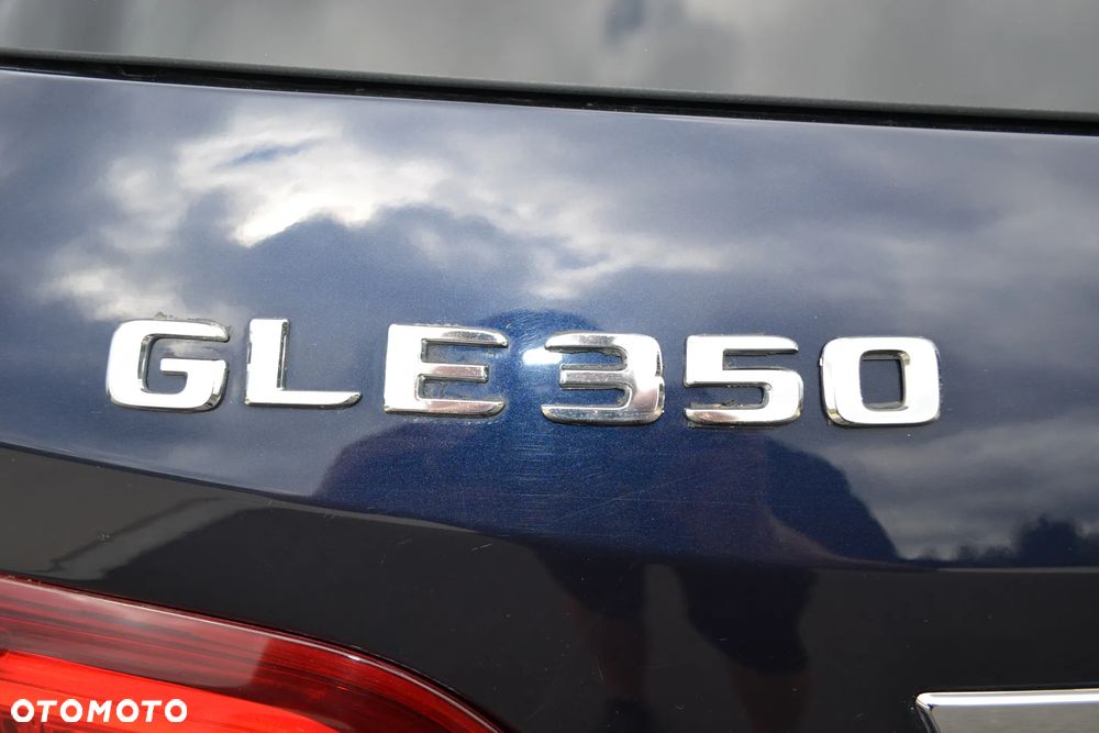 Mercedes-Benz GLE - 24