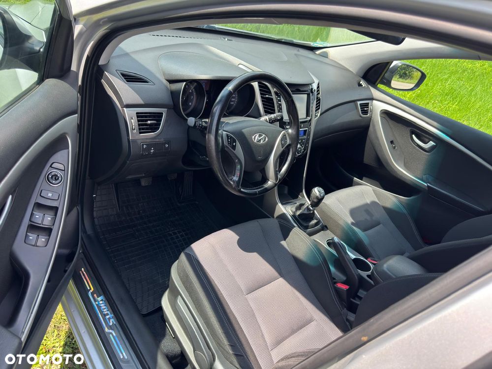 Hyundai i30 i30cw 1.4 Fifa World Cup Edition - 5