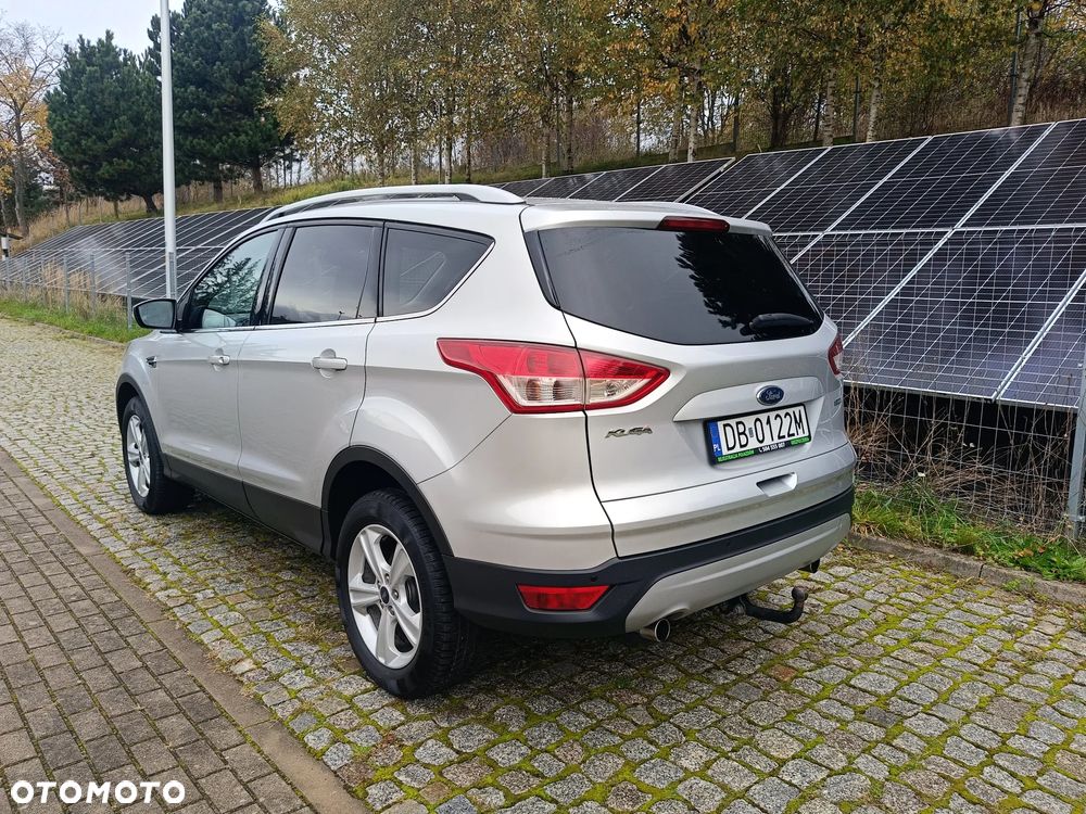 Ford Kuga 1.5 EcoBoost 2x4 Business Edition - 4