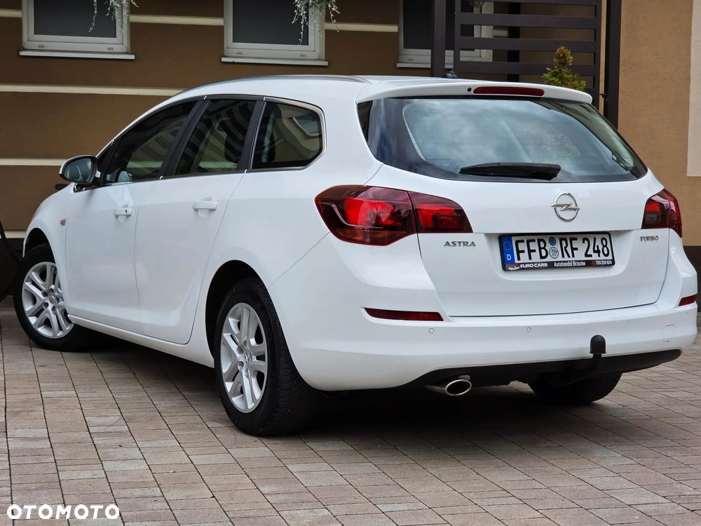 Opel Astra 1.4 Turbo Cosmo - 26