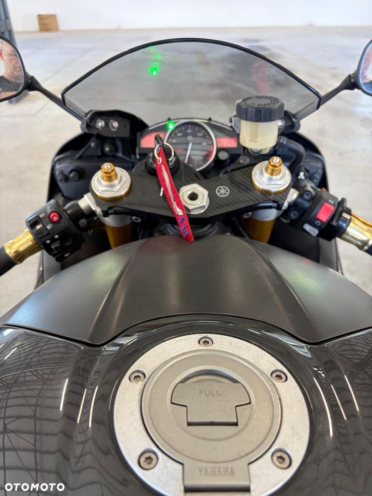 Yamaha R6 - 11