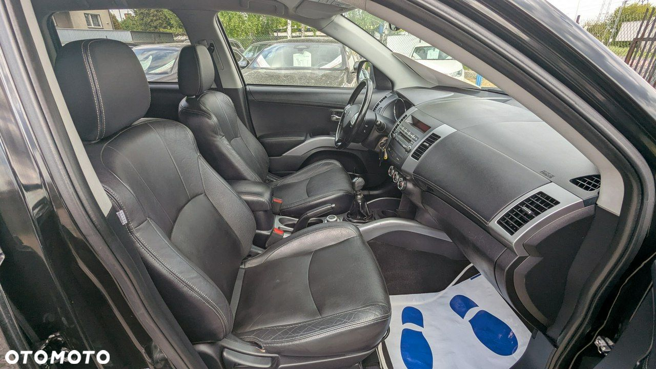 Peugeot 4007 - 16