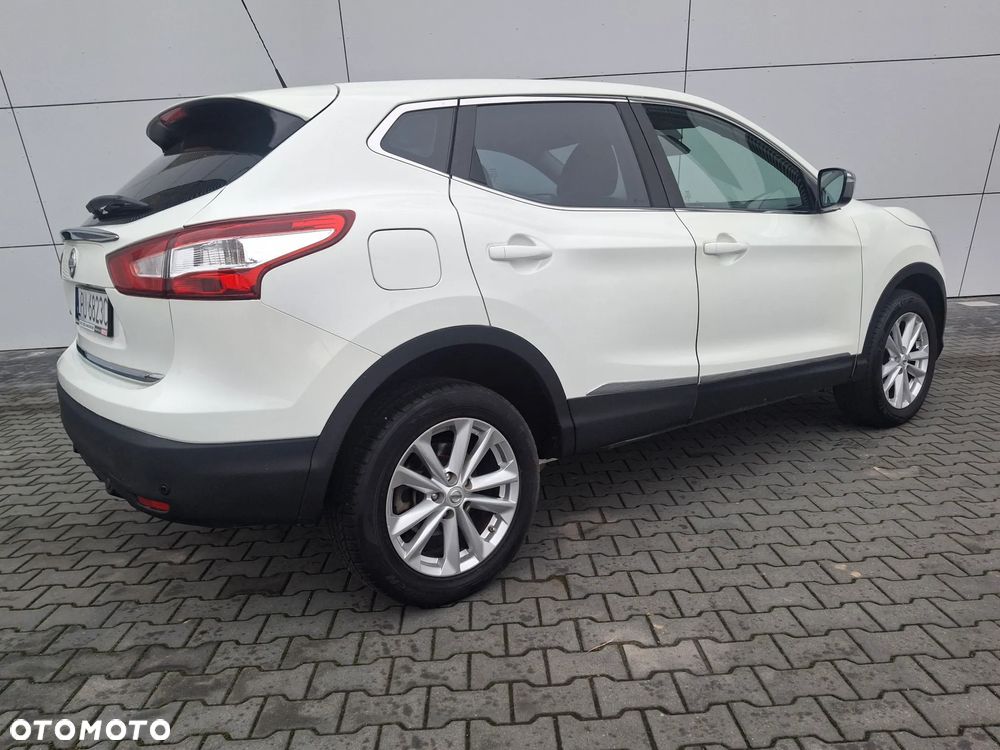 Nissan Qashqai 1.6 dCi 4 x 4 DPF Start/Stop tekna - 10