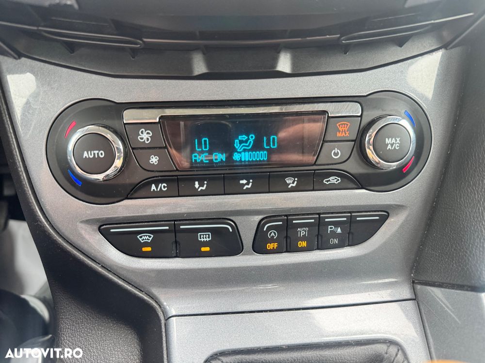 Ford Focus 1.6 TDCI DPF Titanium - 7