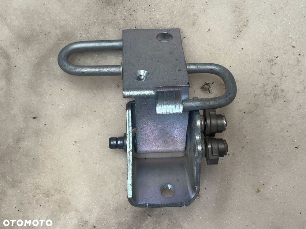 seat oe 1p0833411a - 2