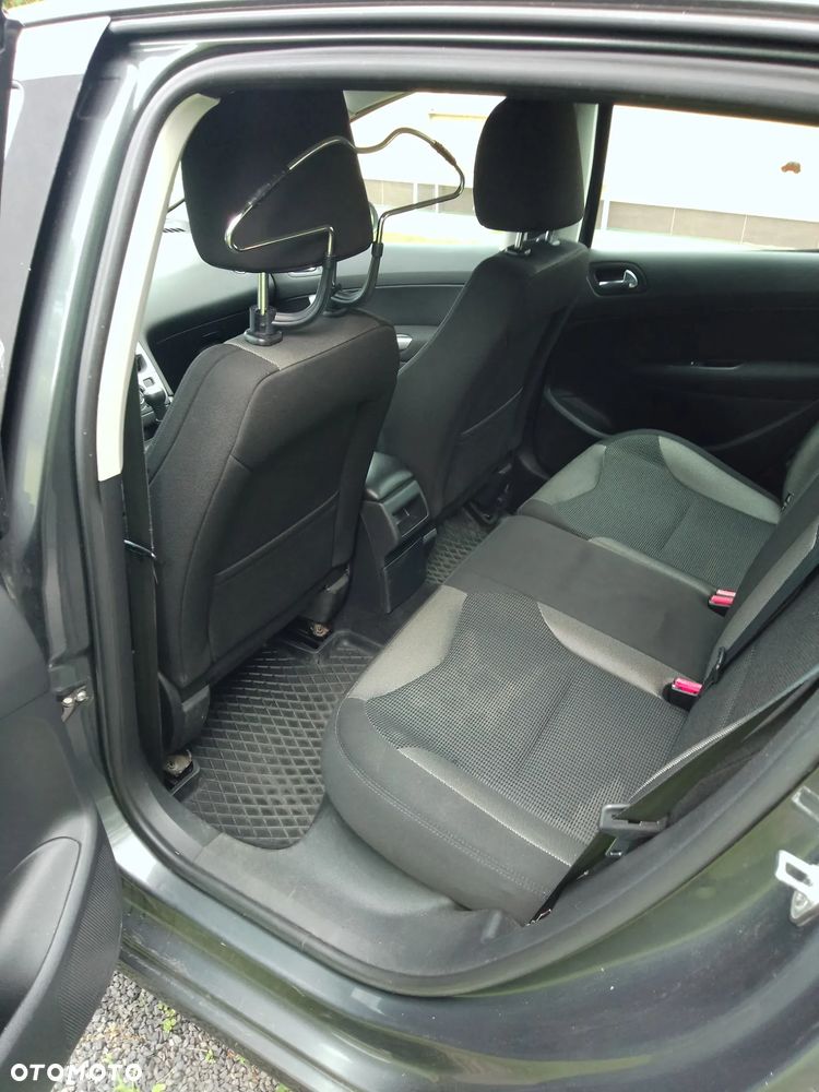 Peugeot 308 1.6 Premium - 5