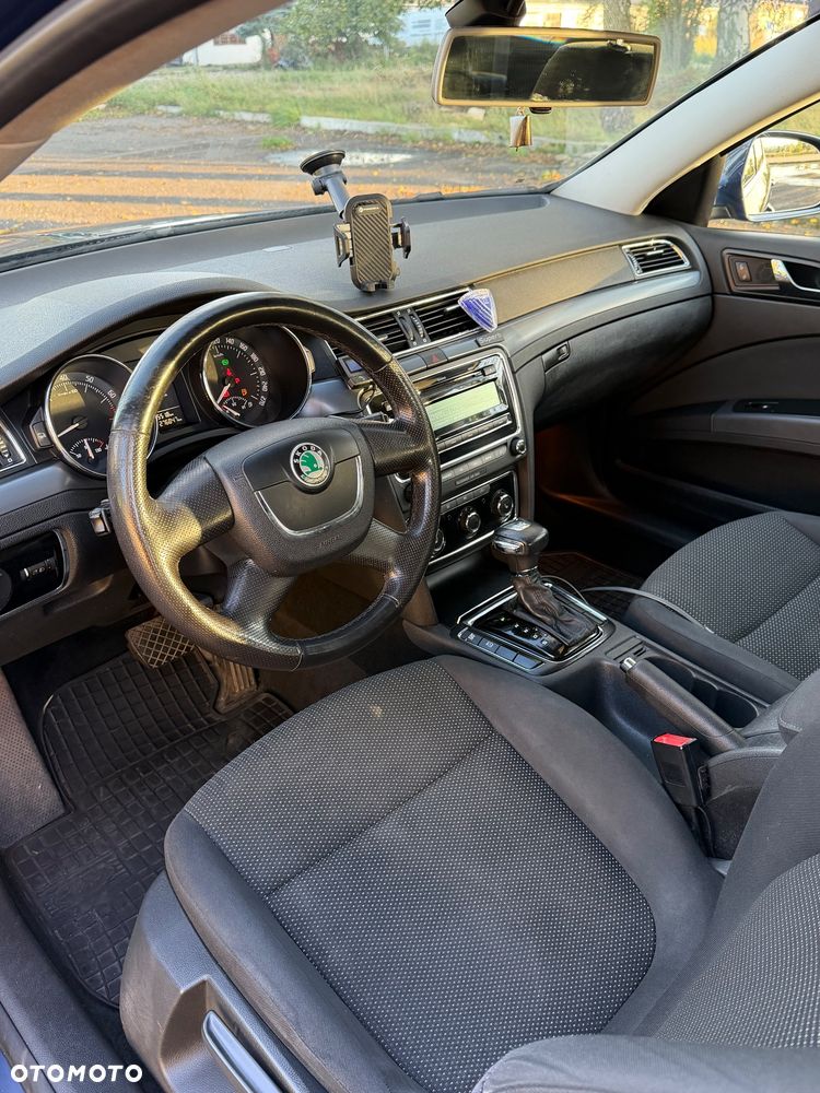 Skoda Superb 1.8 TSI Active DSG - 9
