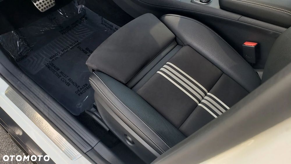 Mercedes-Benz GLA 250 7G-DCT Peak Edition - 26