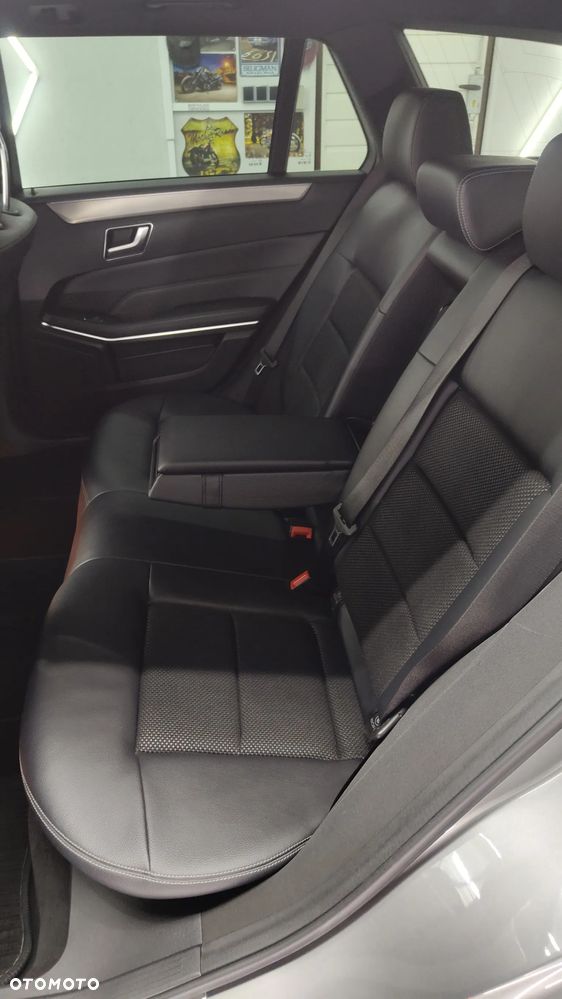 Mercedes-Benz E-Class 2013 photo 4
