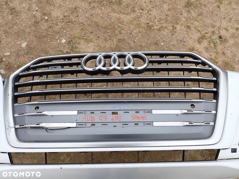 AUDI Q7 4M0 GRILL - 2