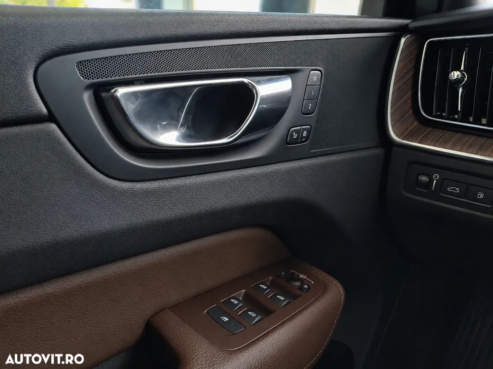 Volvo XC 60 Recharge T8 Twin Engine eAWD Inscription - 21