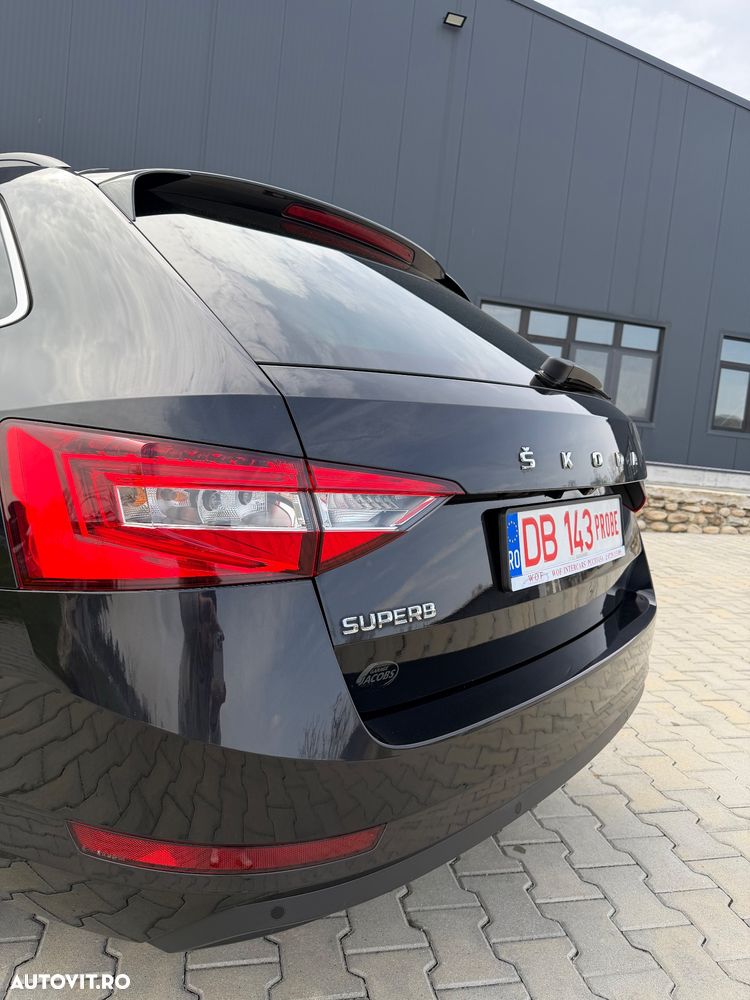 Skoda Superb 2.0 TDI DSG Active - 17