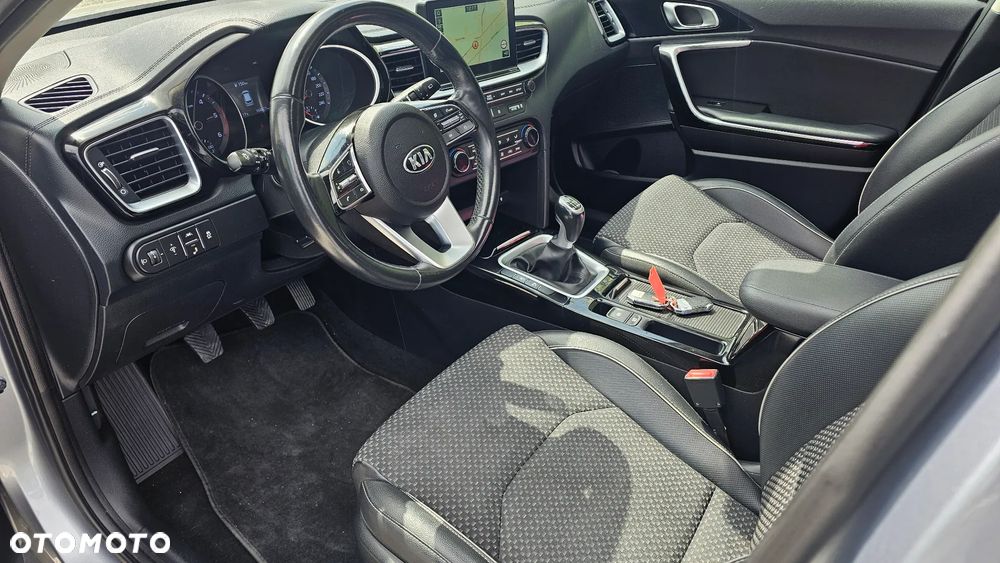 Kia Ceed 1.6 CRDi Spirit - 14