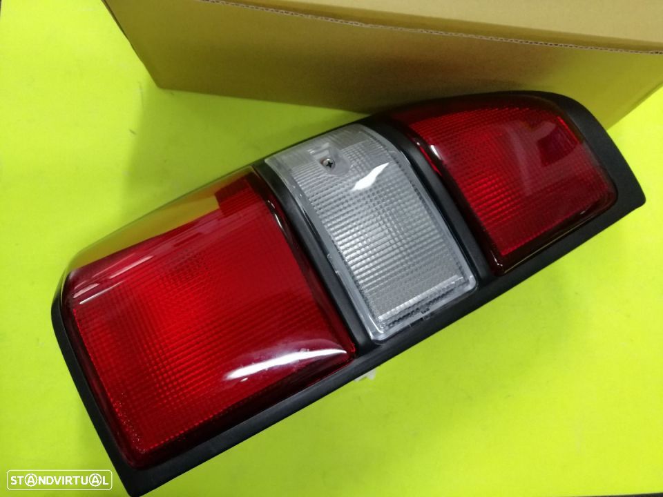 Farolins trás Toyota Land Cruiser KZJ90 NOVOS - 1