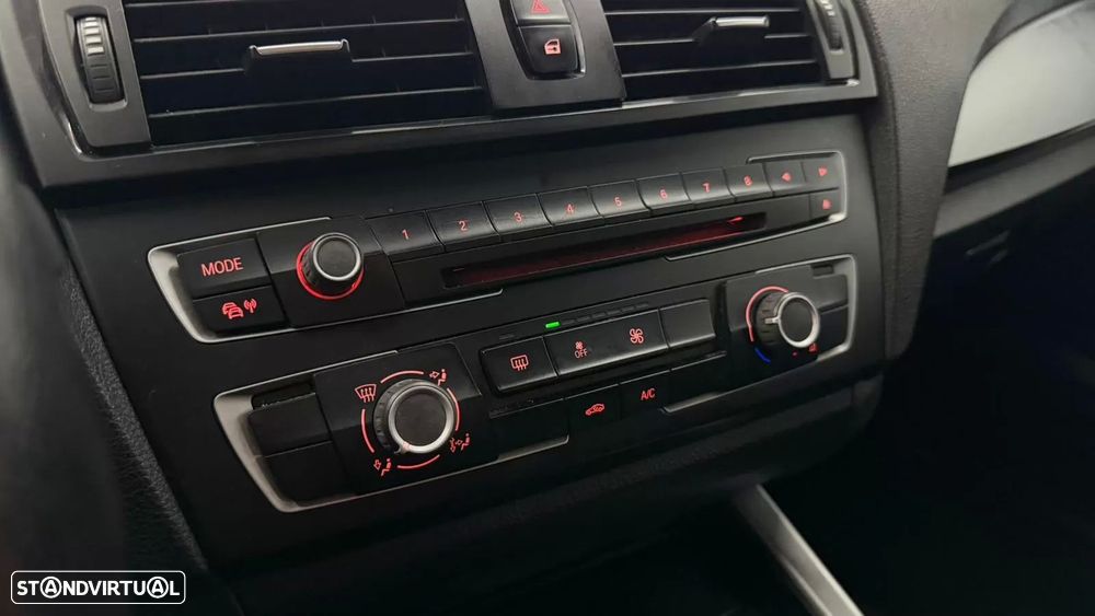 BMW 116 d EDynamics Line Sport - 23