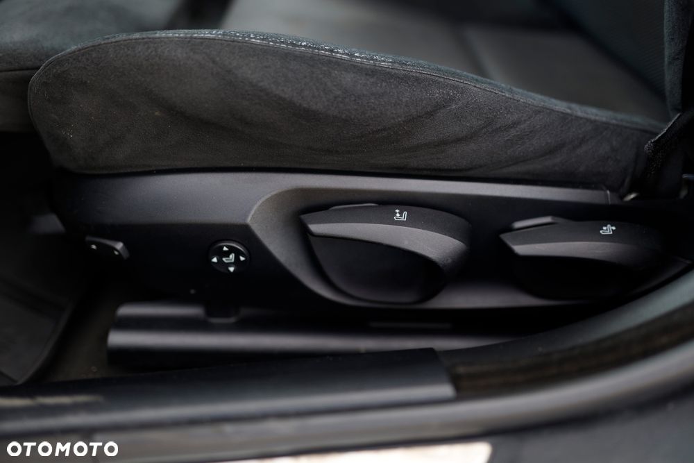 BMW Seria 3 320d DPF - 13
