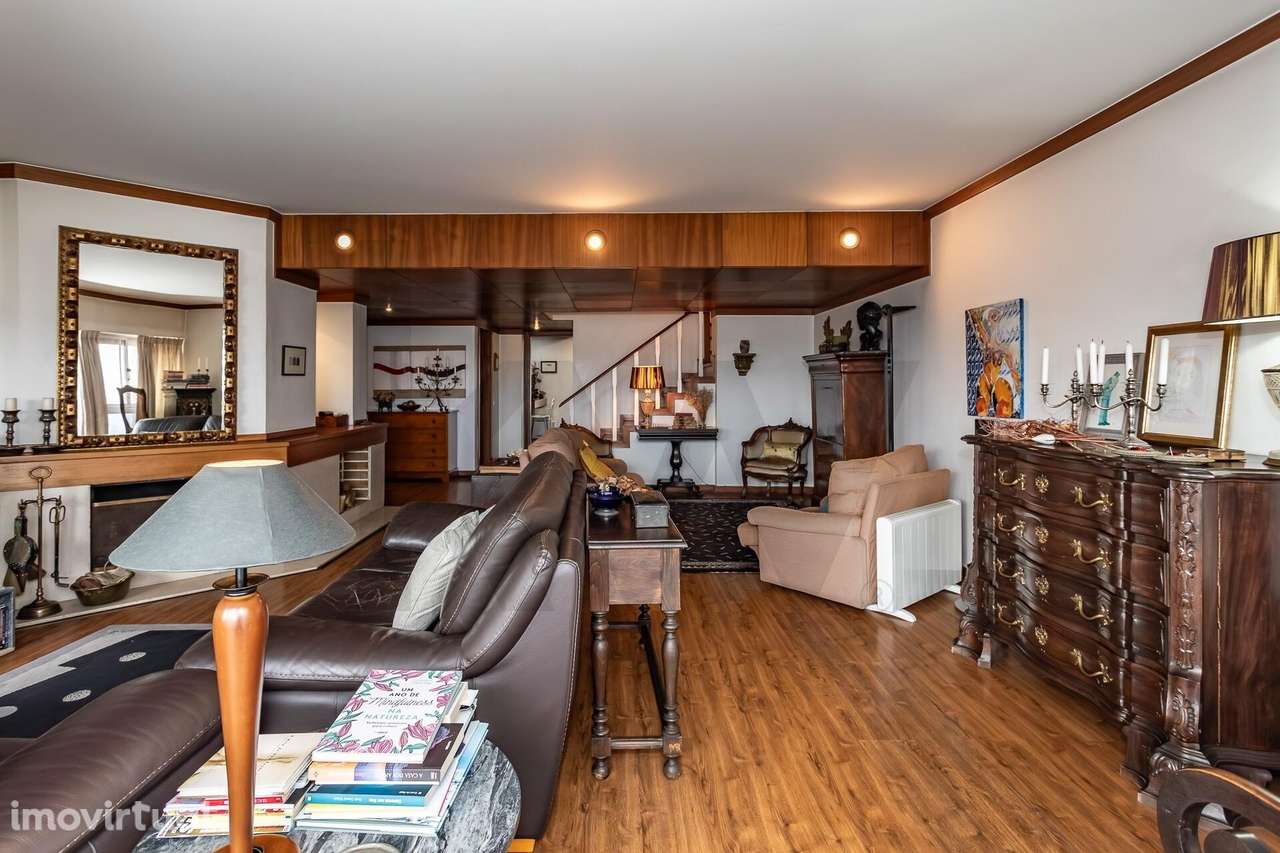 Duplex T4 no Edifício Prémio Valmor - Grande imagem: 3/22