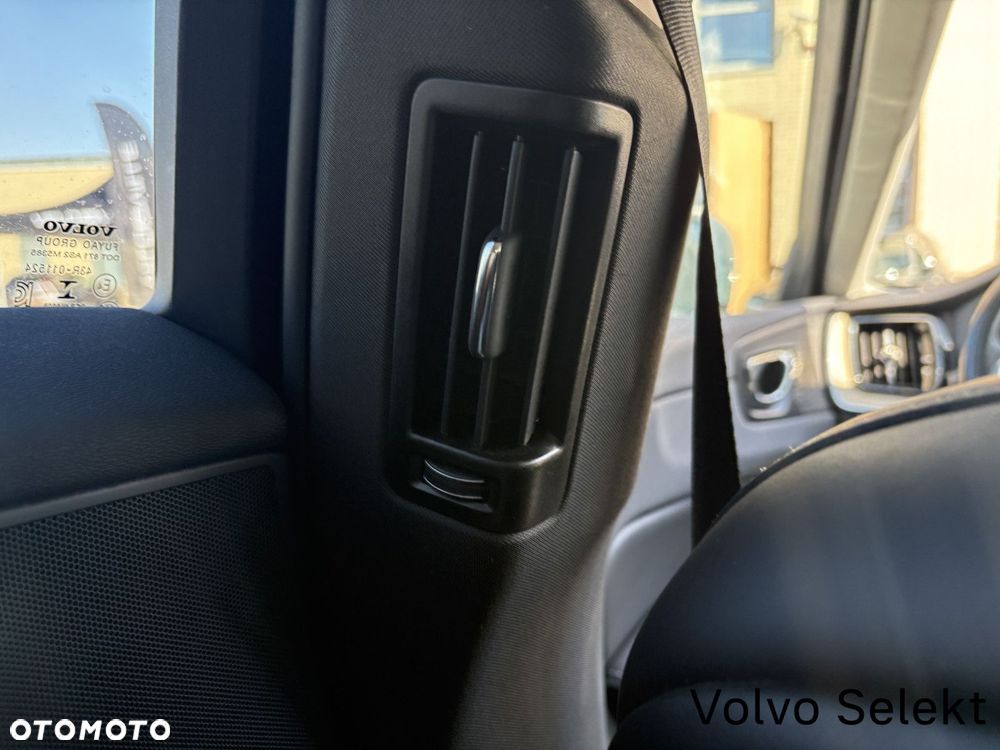 Volvo XC 60 - 21
