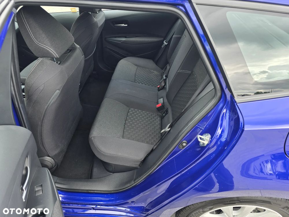 Toyota Corolla 1.8 Hybrid Comfort - 23