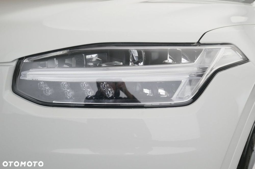 Volvo XC 90 - 13