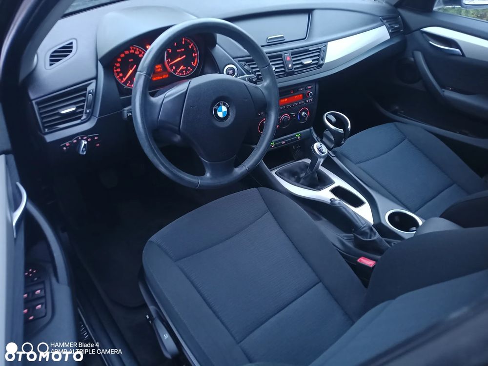 BMW X1 sDrive18i - 21