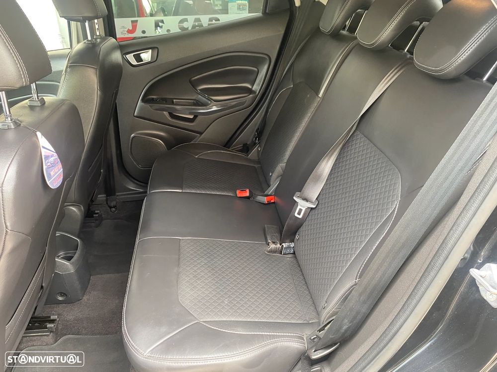 Ford EcoSport 1.0 EcoBoost Titanium - 34