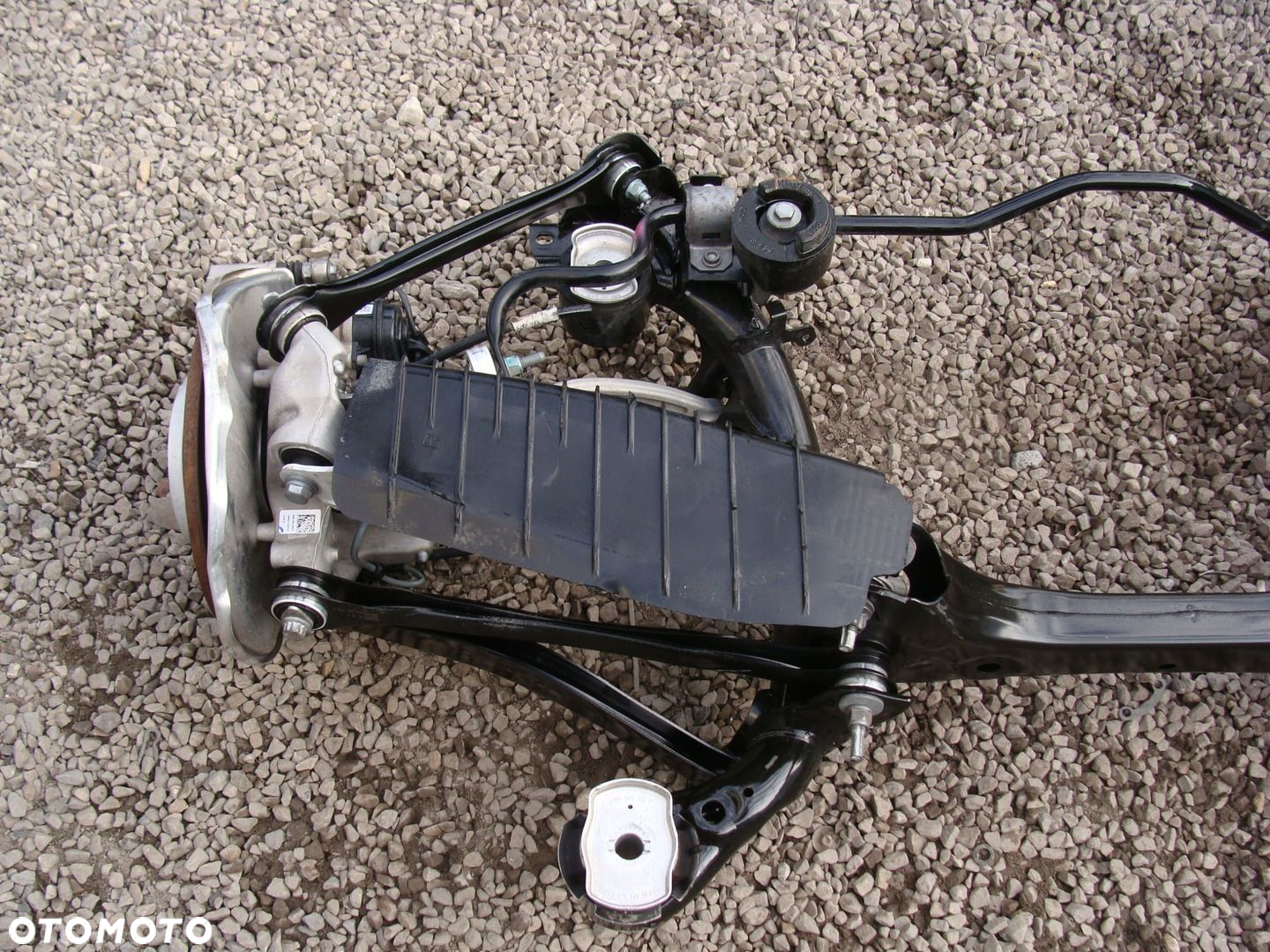 ZAWIESZENIE TYLNE KOMPLETNE AUDI A4 B9 2WD - 10