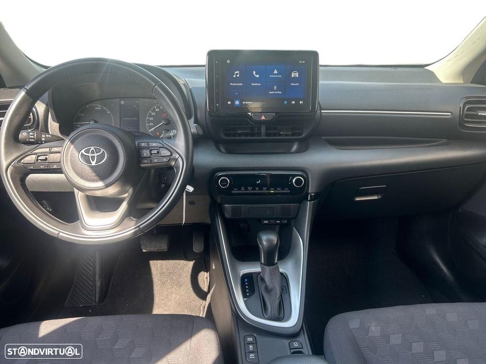 Toyota Yaris - 10