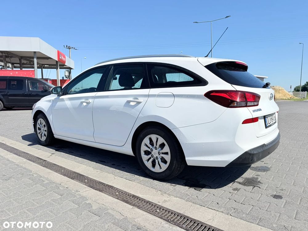 Hyundai i30 1.6 D Classic + - 2