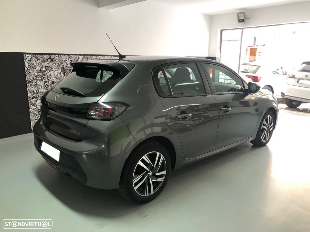 Peugeot 208 - 7