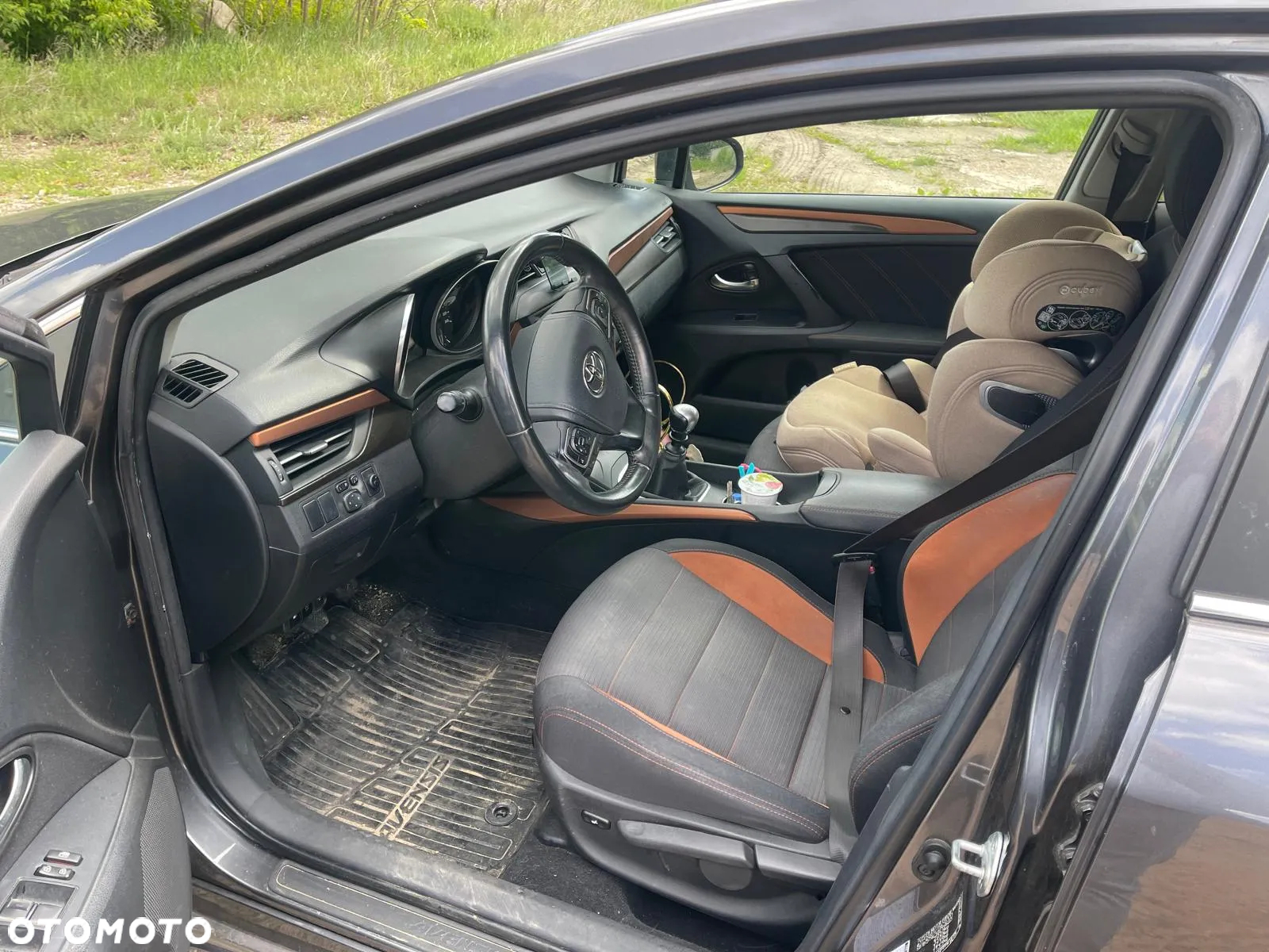 Toyota Avensis - 11