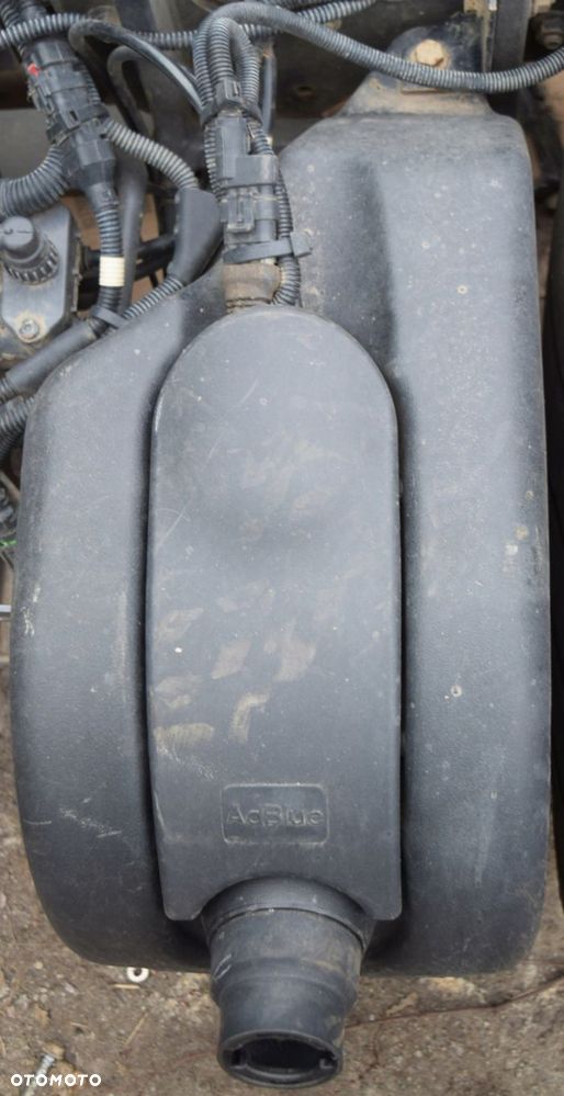 KOMPLETNY ZBIORNIK ADBLUE DAF LF 45 - 4