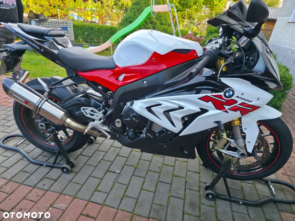 BMW S - 4