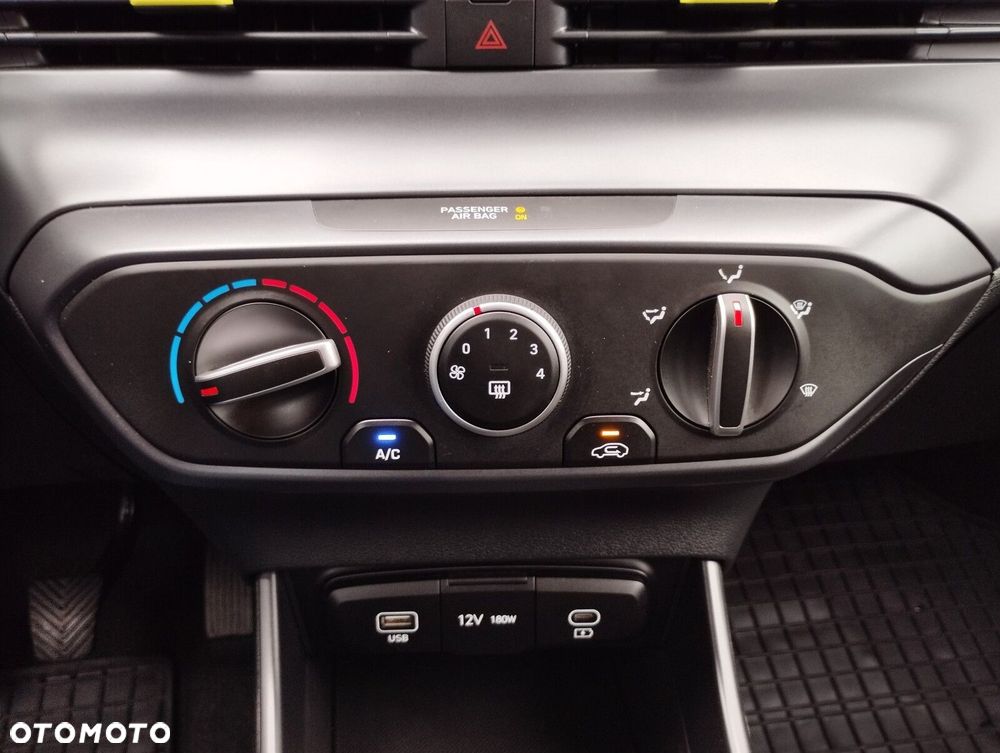 Hyundai i20 1.2 Modern - 26