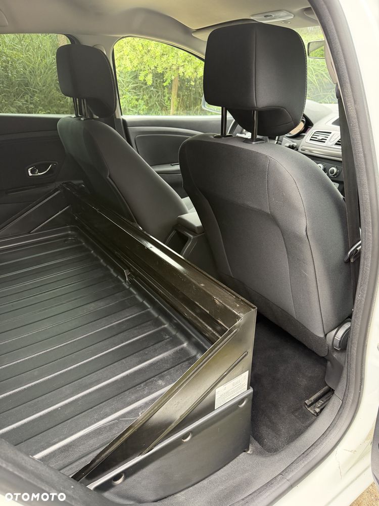 Renault Mégane Ciężarowy 2 osobowy VAT 1 - 4