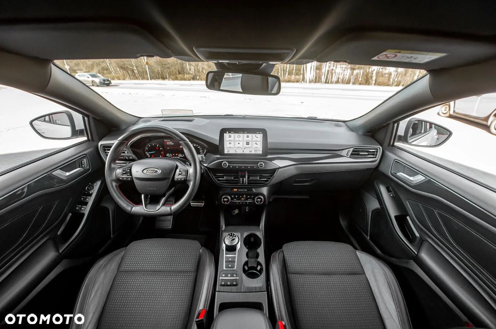 Ford Focus - 34