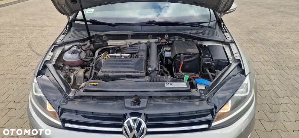 Volkswagen Golf VII 1.2 TSI BMT Comfortline - 12