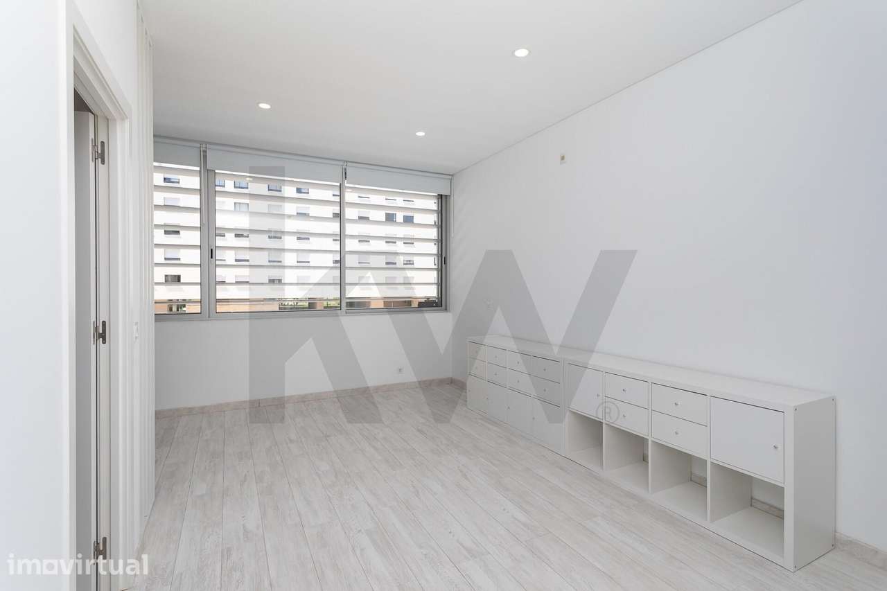 Escritório Moderno com 52 m2 nas Laranjeiras, Liboa - Grande imagem: 4/35