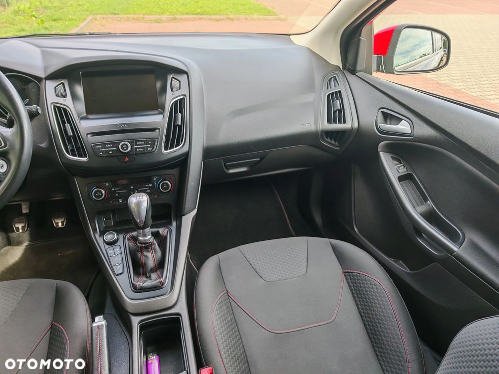 Ford Focus 1.5 EcoBoost ST-Line ASS - 17