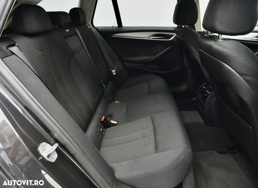BMW Seria 5 520d - 17