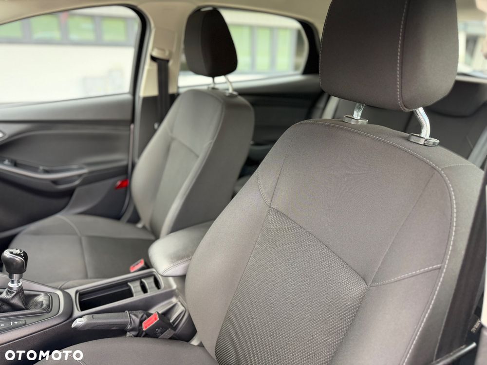 Ford Focus 1.0 EcoBoost Titanium Business - 22