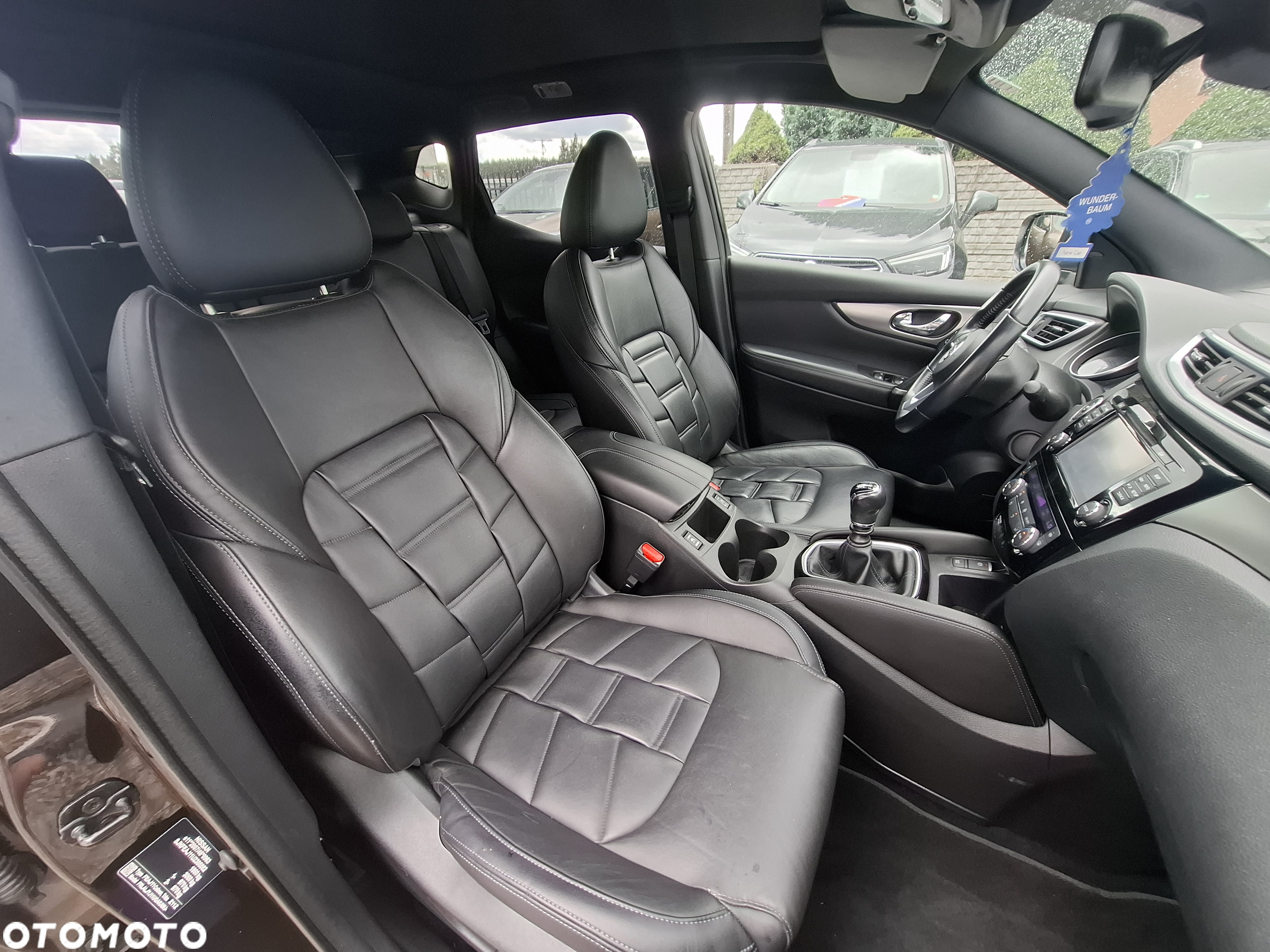 Nissan Qashqai 1.2 DIG-T TEKNA+ - 23