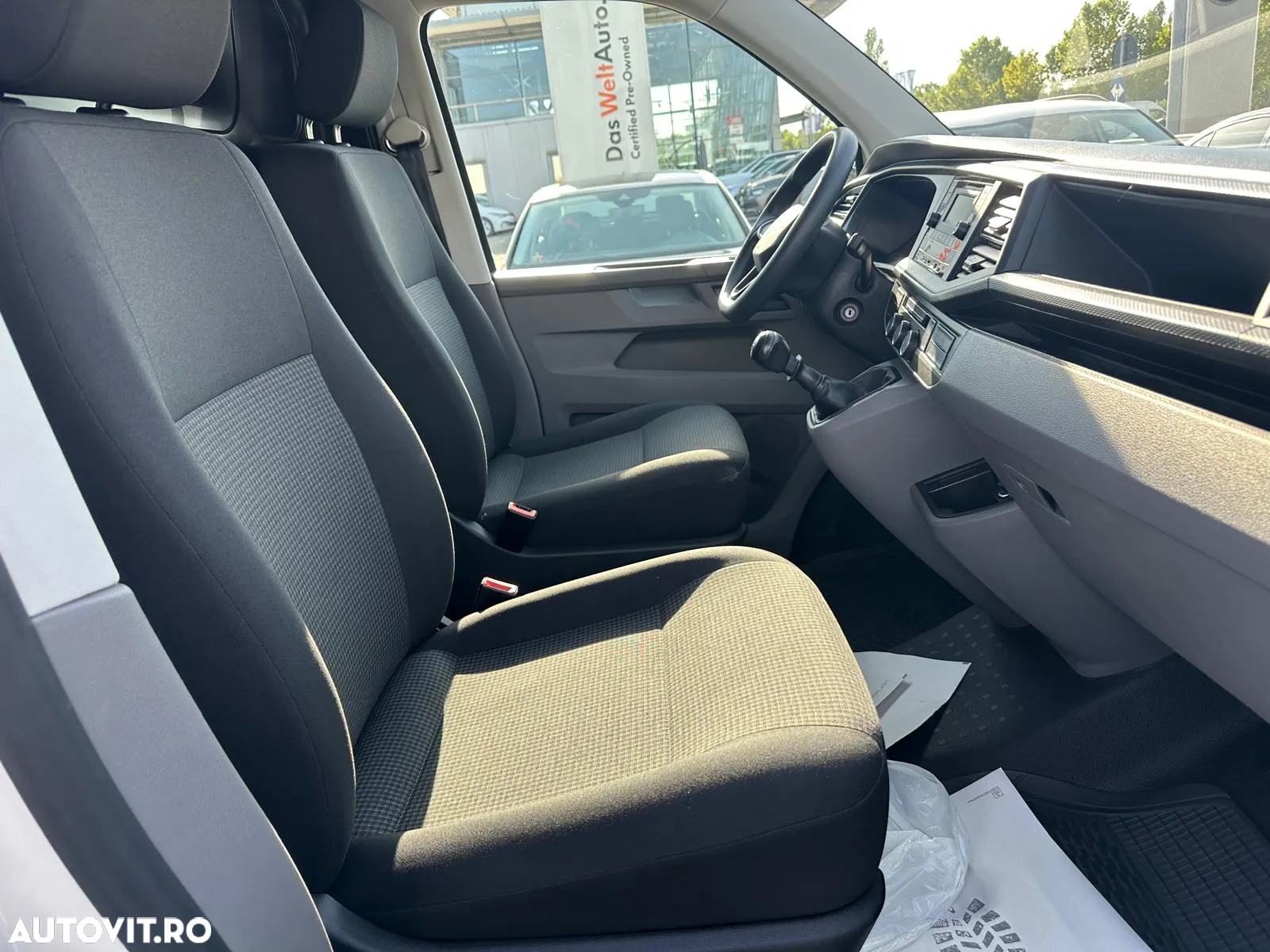 Volkswagen Transporter Sasiu CD T6.1 2.0 TDI 81 kW LR - 12