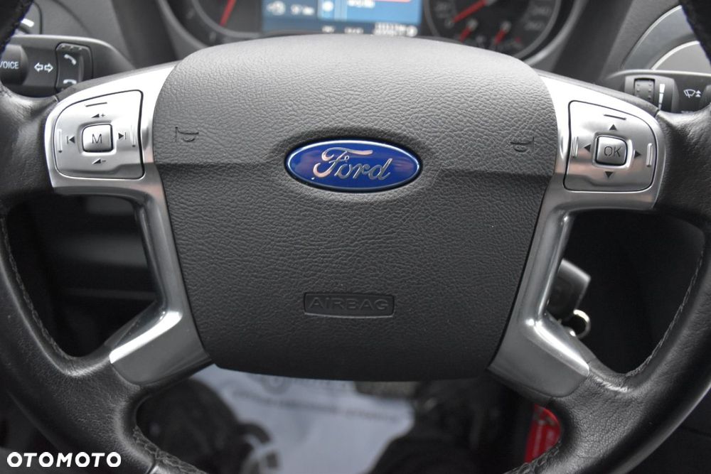 Ford S-Max 2.0 TDCi DPF Titanium - 17