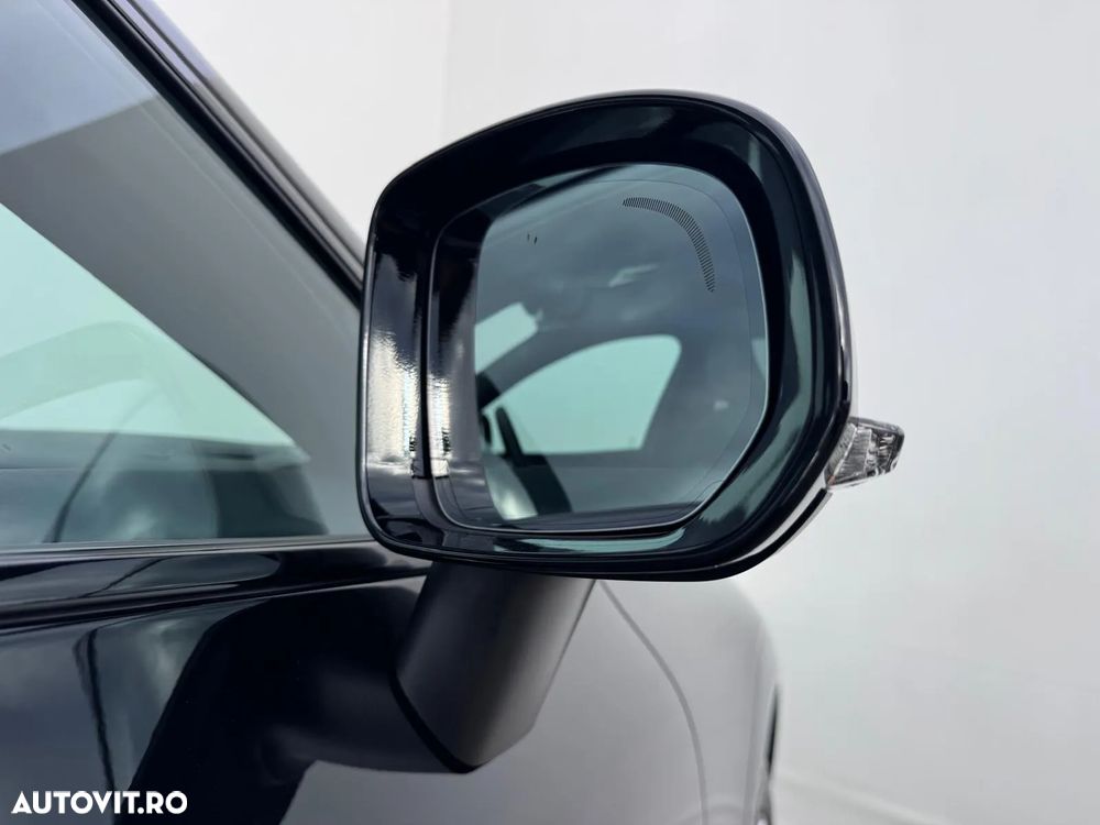 Volvo XC 60 B5 MHEV AT8 AWD Momentum Pro - 8